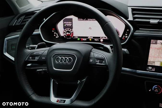 Audi RS Q3 - 16