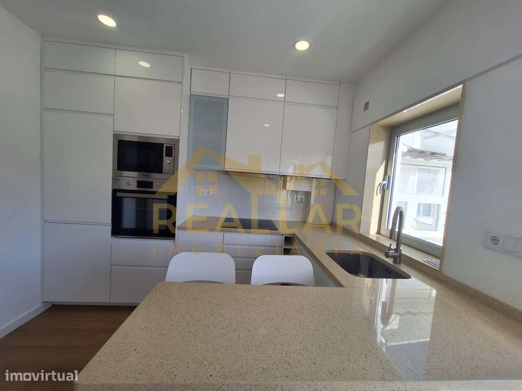 Apartamento T3 no Centro da Póvoa de Varzim - Grande imagem: 2/27