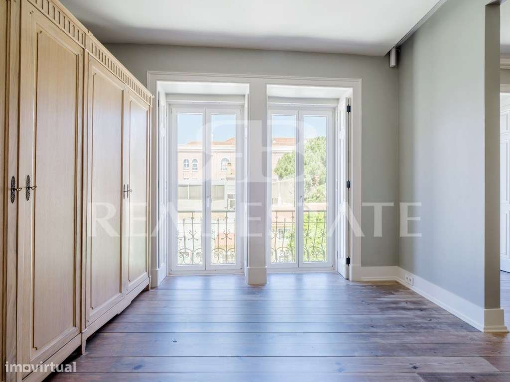 Fabuloso T3+2 com TERRAÇO + VISTA no PRINCIPE REAL - coração de Lisboa-14