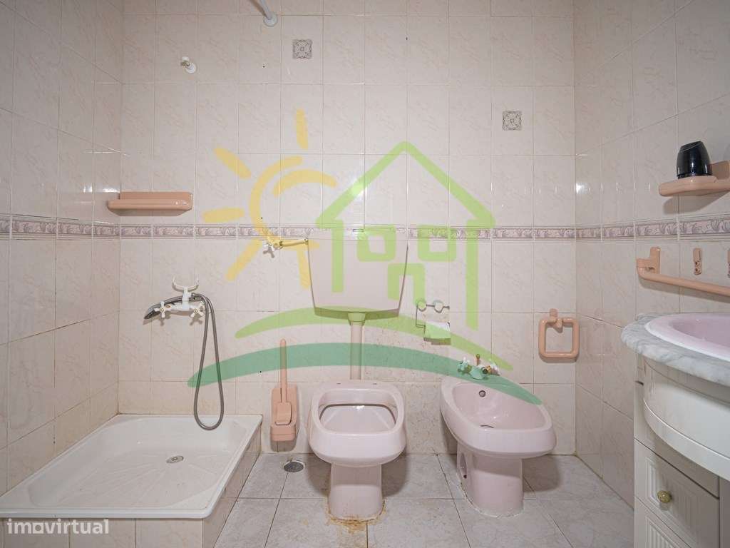 Apartamento T3 em Ramada - Odivelas | Excelente Localização e Lumin...-28