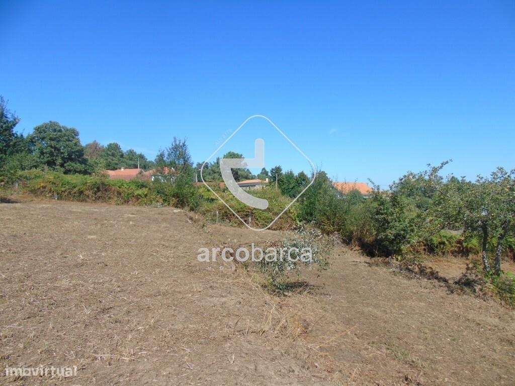 Terreno construtivo com duas frentes. A 5min da autoestrada A3- Mentre - Grande imagem: 4/4