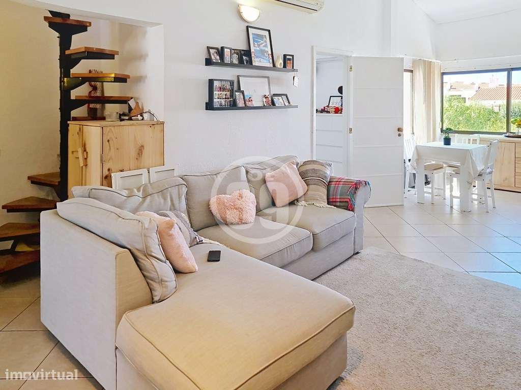 Apartamento duplex com 3 quartos, parqueamento privado e inserido n...-5