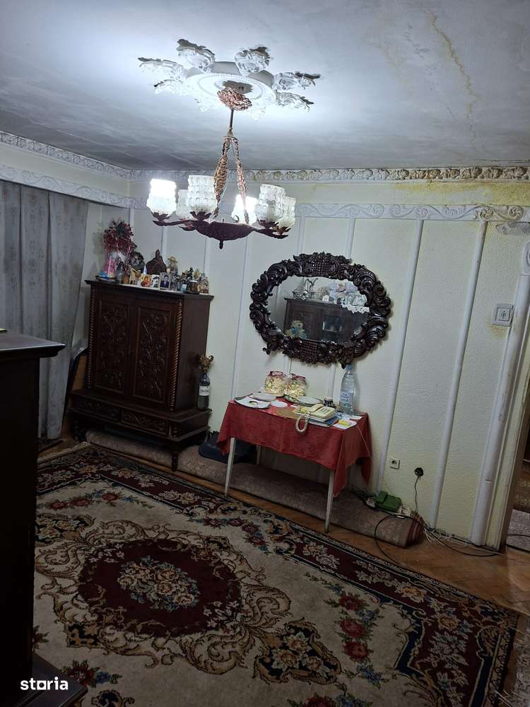 4 camere Trivale , Centrală / LIBER , finisaje clasice ! - Imagine principală: 4/10