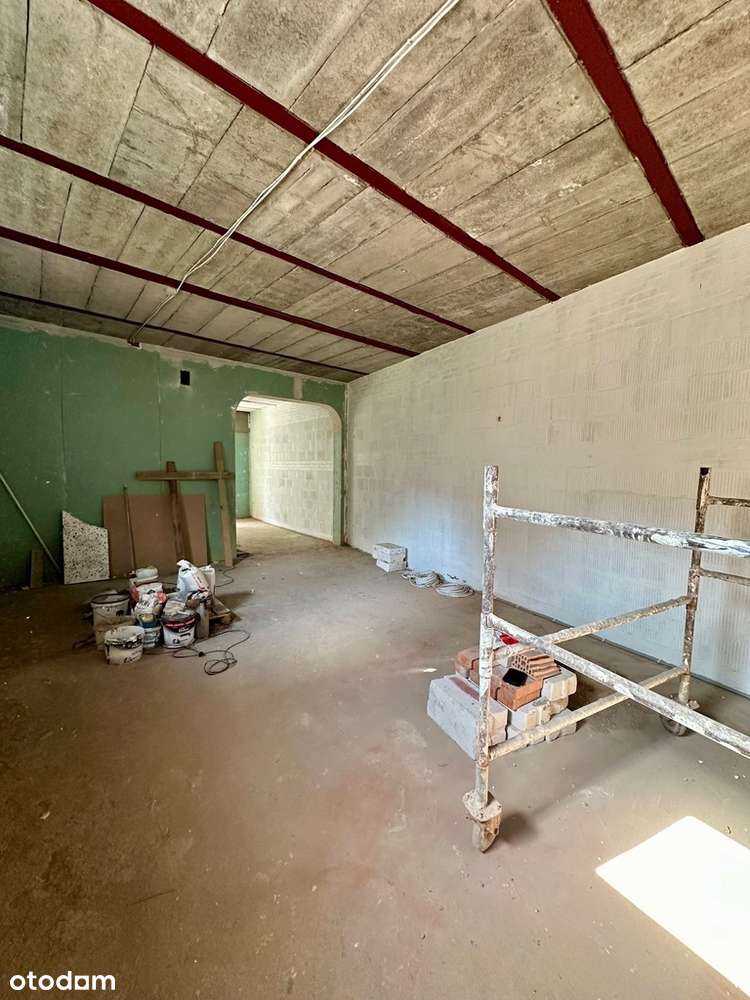 Industrialny lokal przy głównej ulicy z parkingiem obok!-3