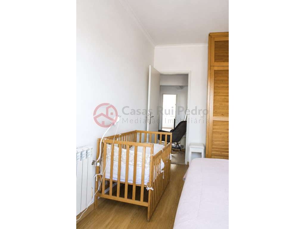 Apartamento T3 com excelentes áreas, Paivas-10