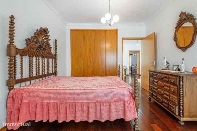 Espetacular Moradia em Banda T4 com jardim  em Sequeira - Braga-21