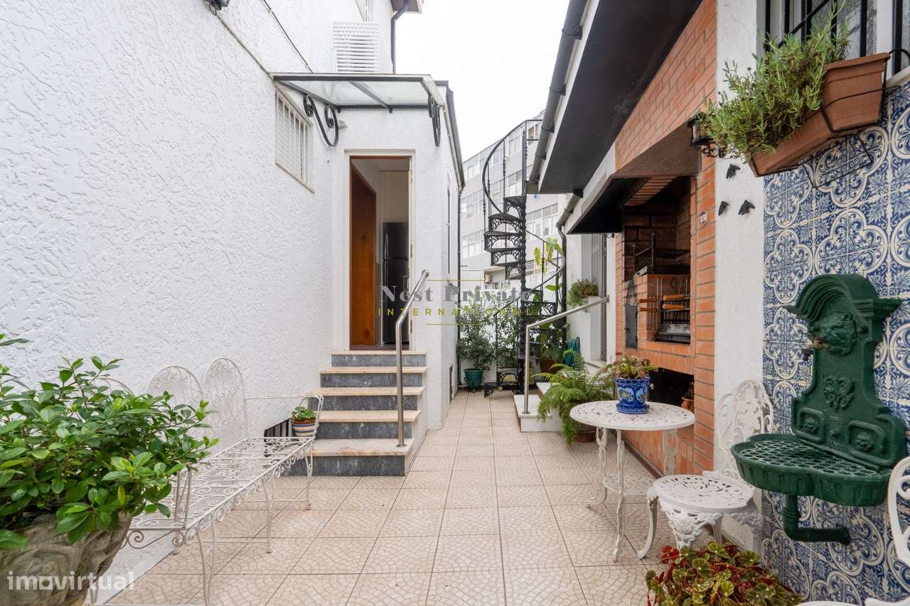 Moradia geminada à venda na rua Ramalho Ortigão - Grande imagem: 5/55