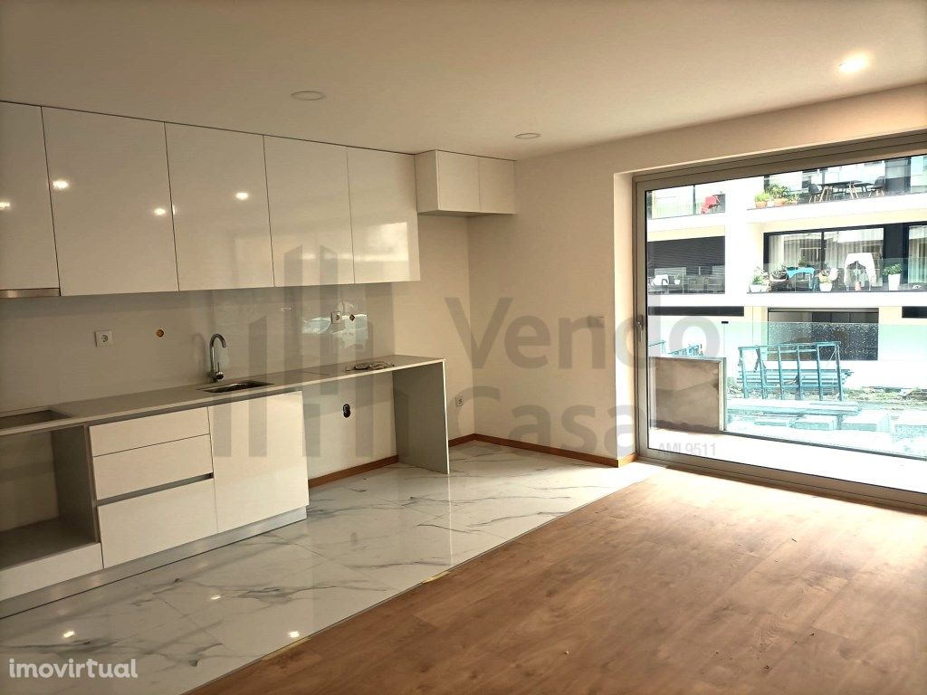 Arrendam-se T3 Novos - Braga -1000€ a...