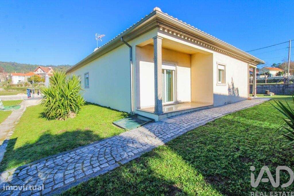 Casa / Villa T3 em Santa Cruz da Trapa e São Cristóvão de Lafões de 17 - Grande imagem: 4/20