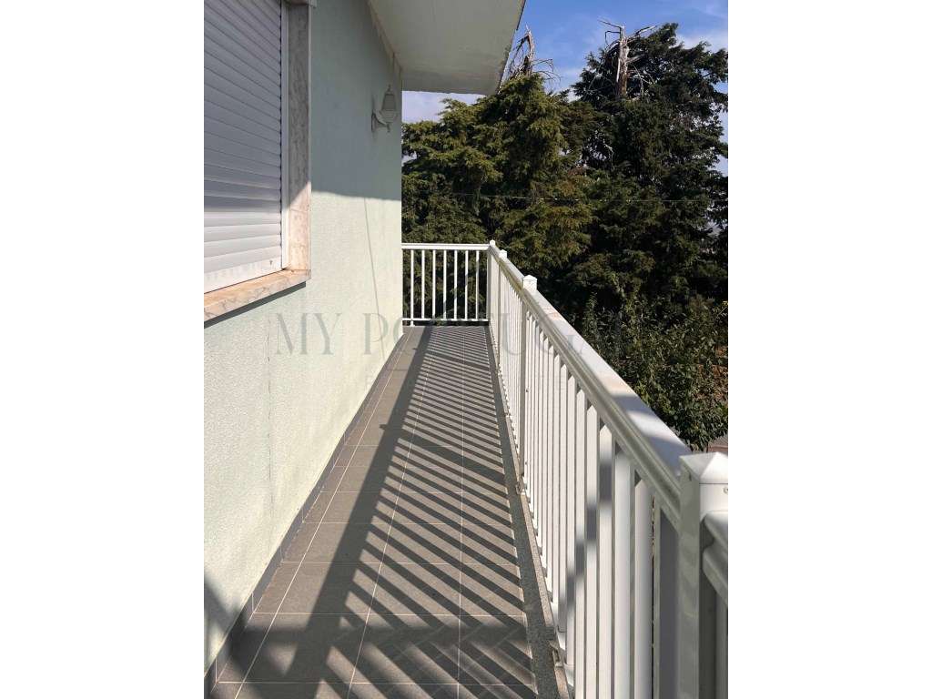 Oportunidade Única de Investimento no Coração Histórico de Trancoso - Grande imagem: 4/30