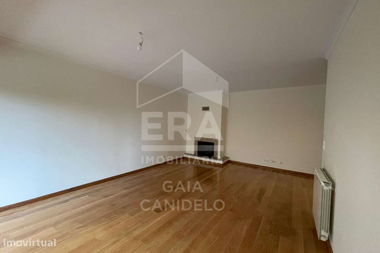 T2 em Condomínio Reservado no centro de Canidelo-3