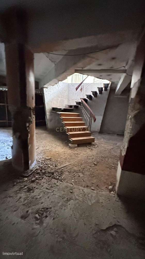 Loja em Lisboa: Av. Defensores de Chaves - Grande imagem: 5/23