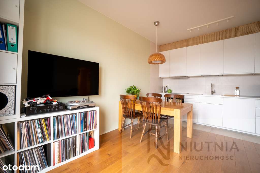 Trzy pokoje z dużą Loggią na ostatnim pięt - Pełny obrazek: 4/13