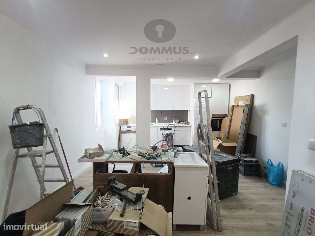 Apartamento T3 na Damaia totalmente Remodelado-14