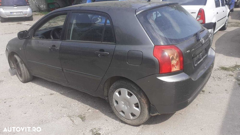 Luneta Toyota Corolla - 1