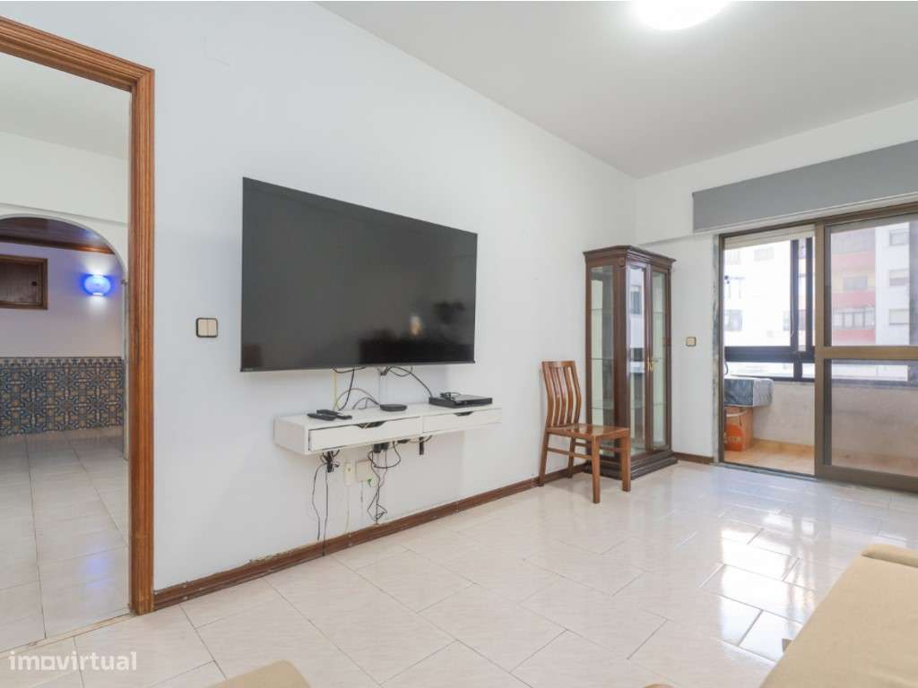 T1 em Massamá - Zona do Shopping-6