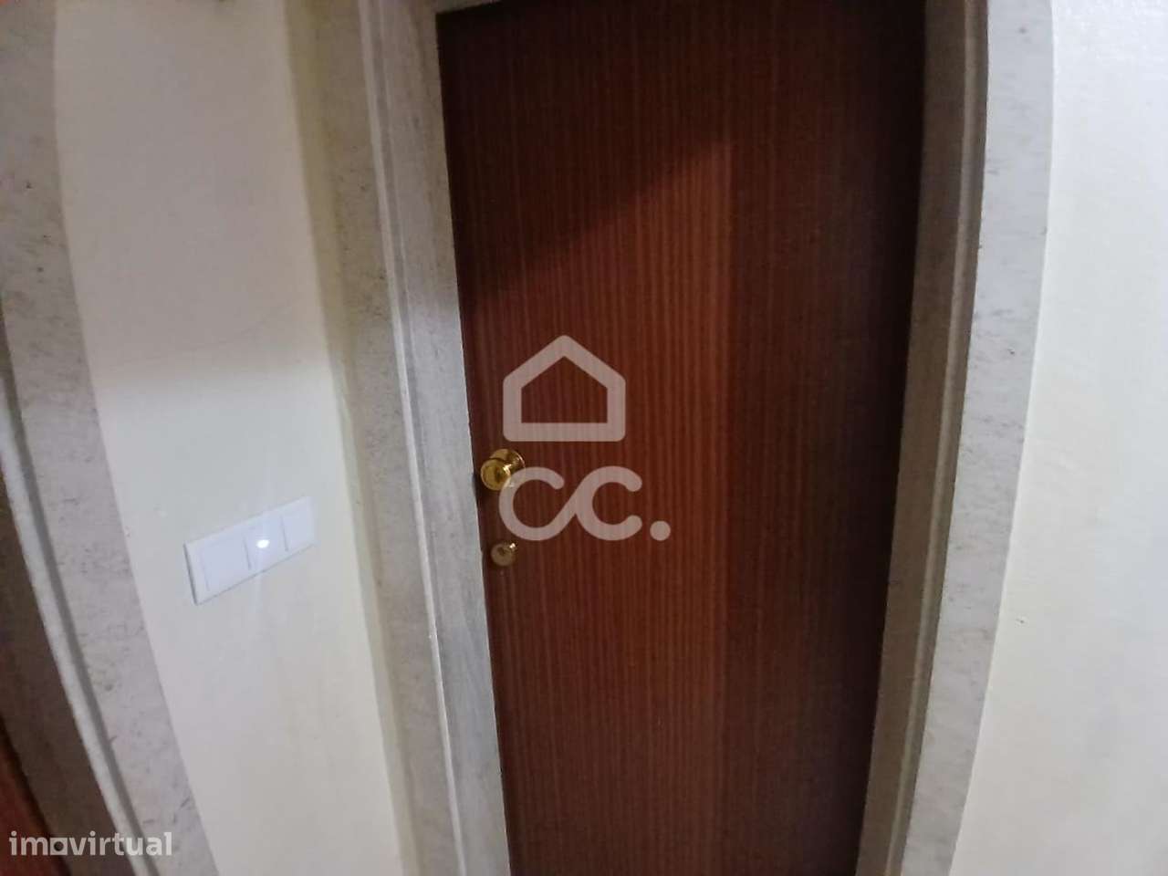 APARTAMENTO T2 PARA VENDA EM CORROIOS-6