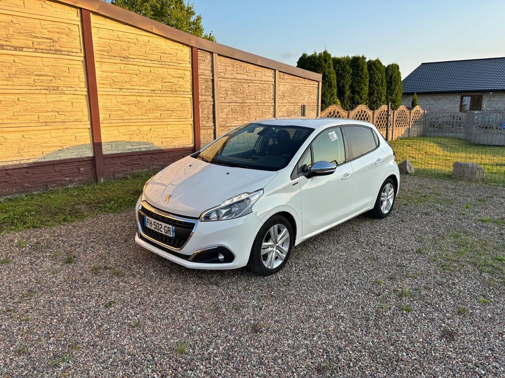 Peugeot 208 I (2012-2019) PureTech 82 Stop & Start Signature 2019