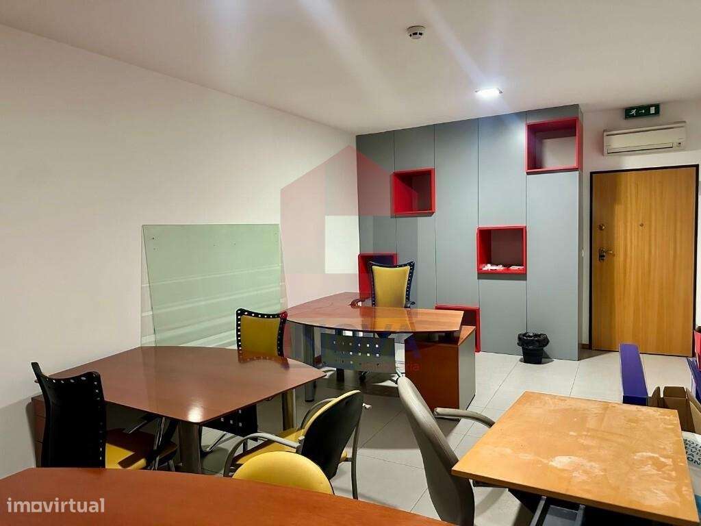 Escritório em Vila Verde - Grande imagem: 4/8