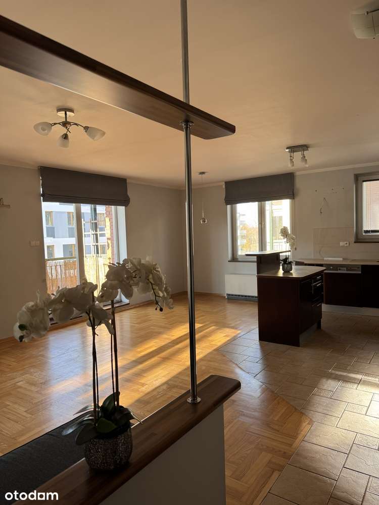 Przestronne, słoneczne mieszkanie, gotowe do zamieszkania - Pełny obrazek: 4/18