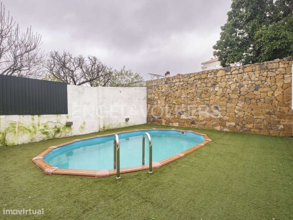 Moradia T3 com Piscina Bairro de Santa Cruz, Benfica - Grande imagem: 2/40