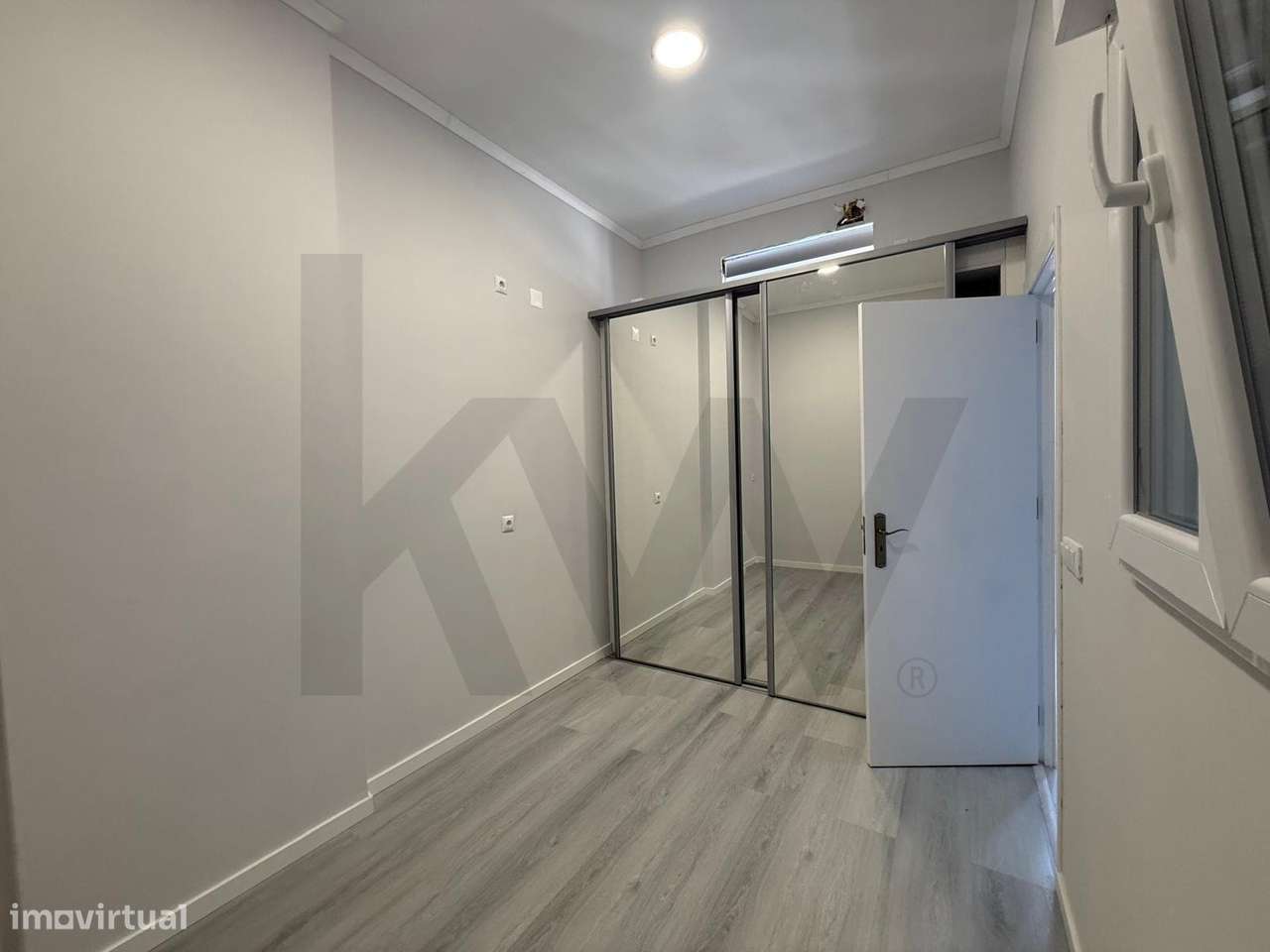 T1 Remodelado – Queluz/Belas (Afetação: comércio) - Grande imagem: 5/11