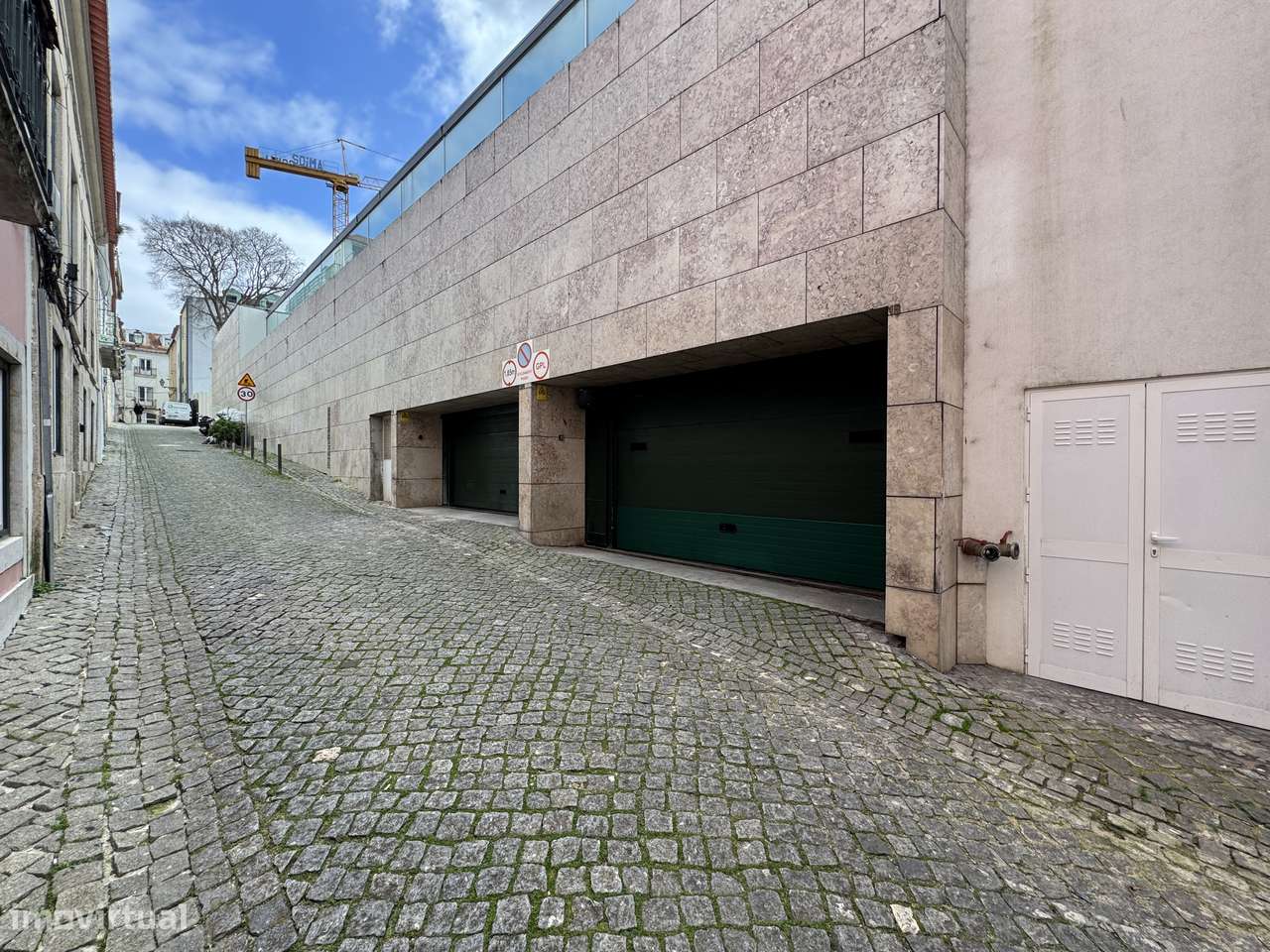 Garagem para arrendar em Lisboa, Misericórdia - Grande imagem: 3/3