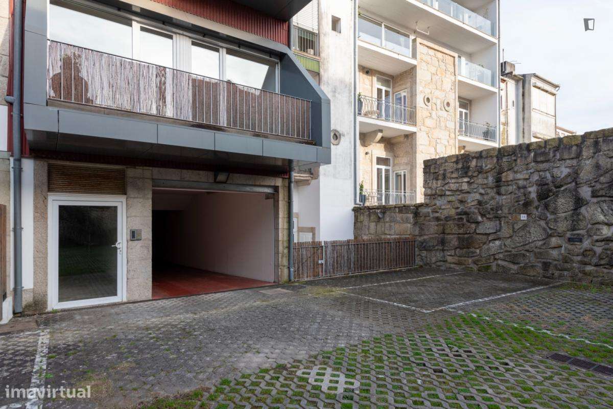 Apartamento com 1 quartos - localizado em Sé Porto - Grande imagem: 5/10