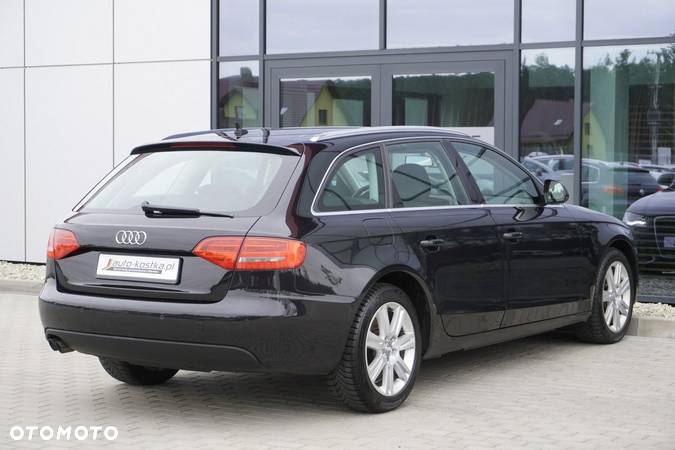 Audi A4 - 8