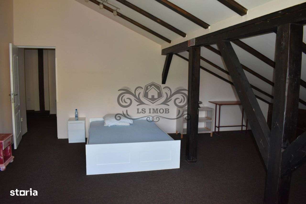 Pensiune superba cu restaurant de vanzare in Moieciu-8