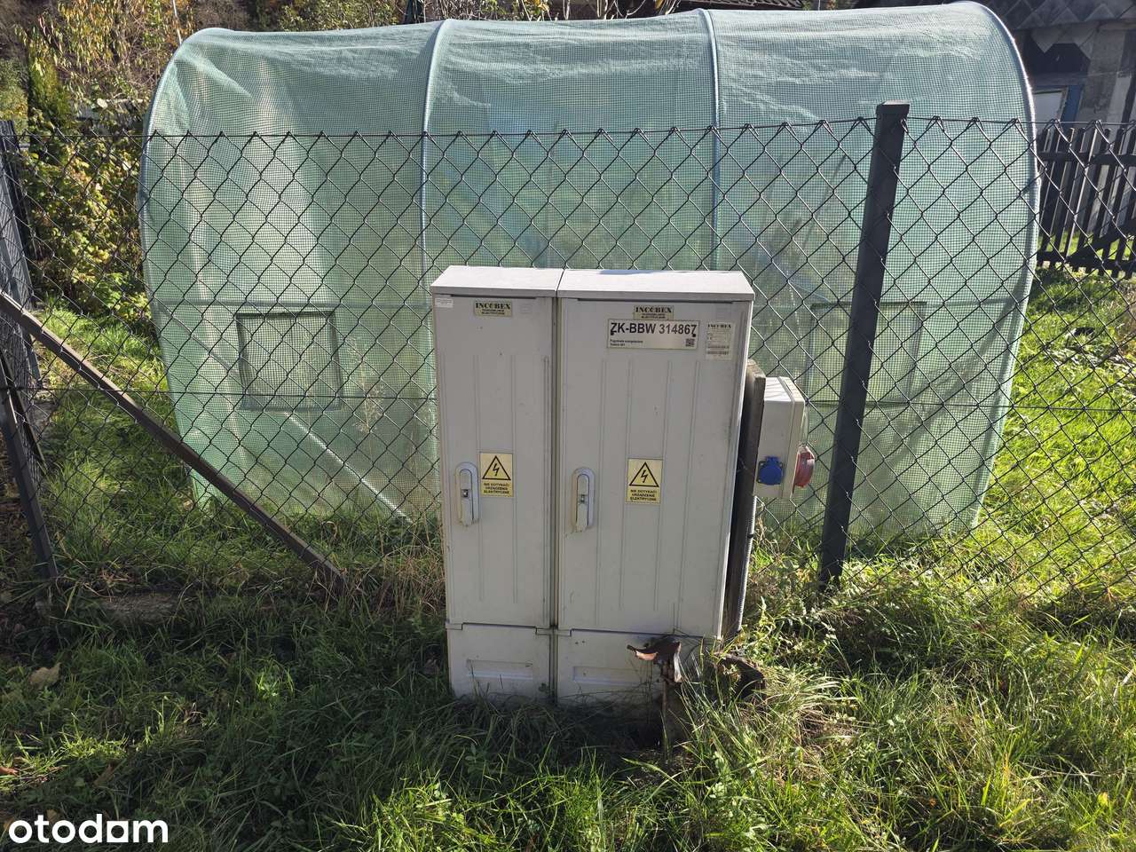 Na sprzedaż działka z rozpoczętą budową przy Jeziorze M. w Czernichów.-18