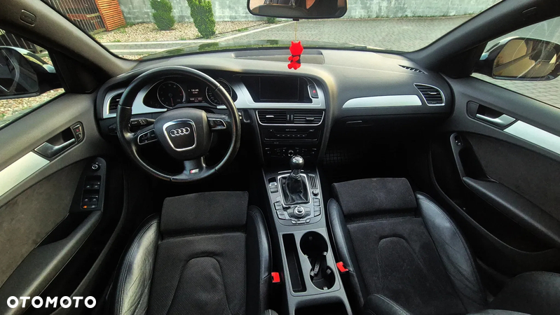 Audi A4 - 4