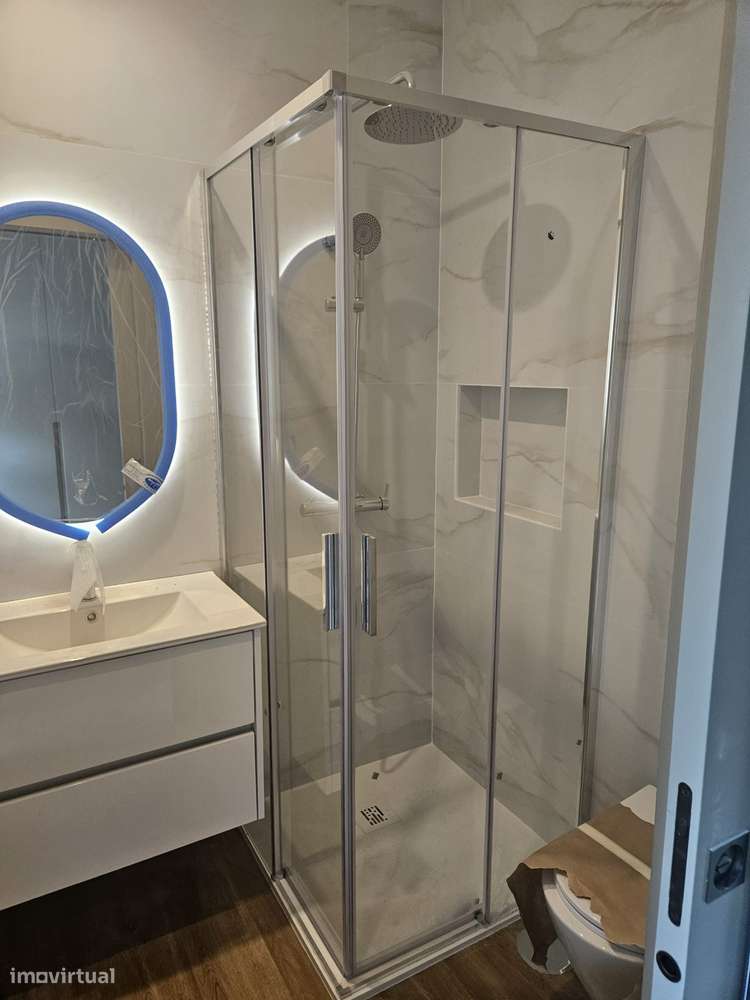Moradia T4 com Piscina e Jardim-28
