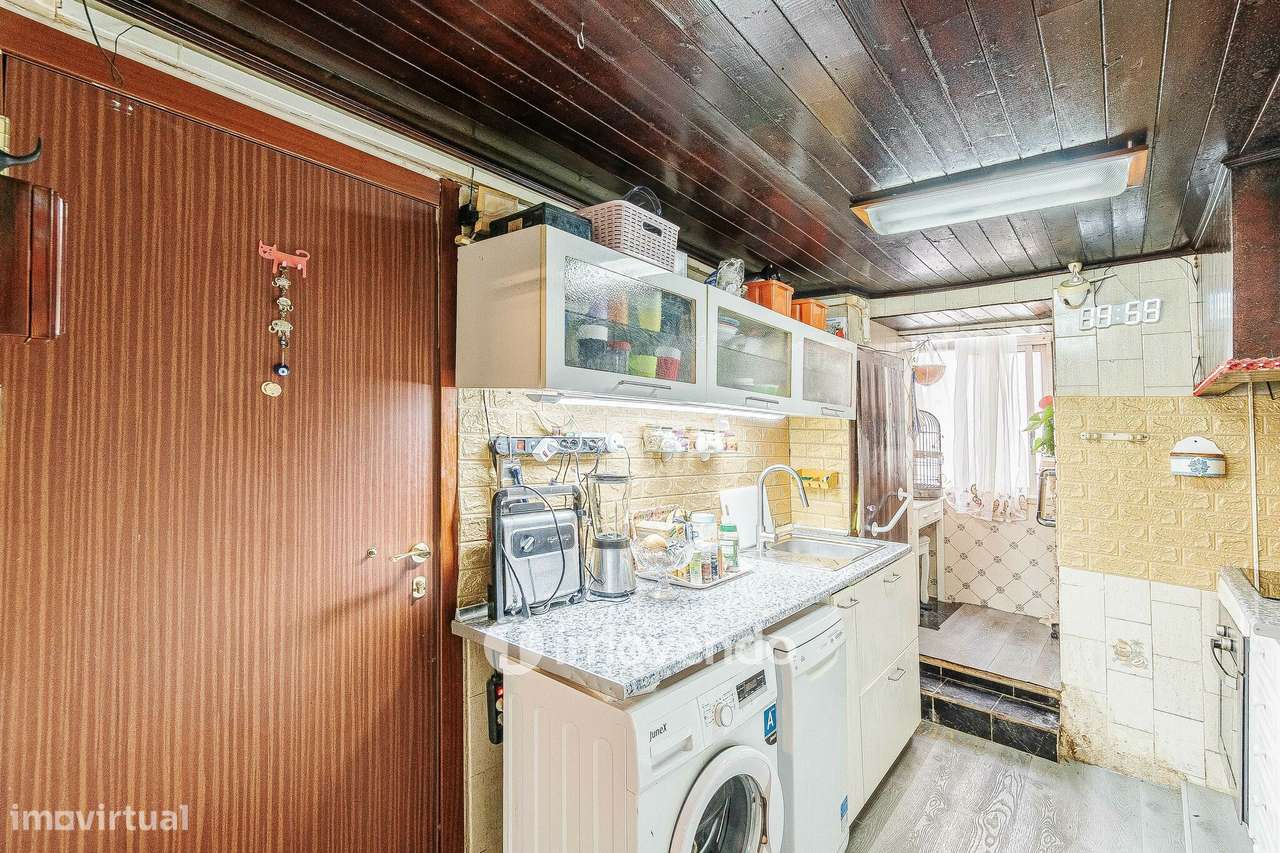 Apartamento T1, próximo do Jardim da Estrela, no centro de Lisboa - Grande imagem: 2/36