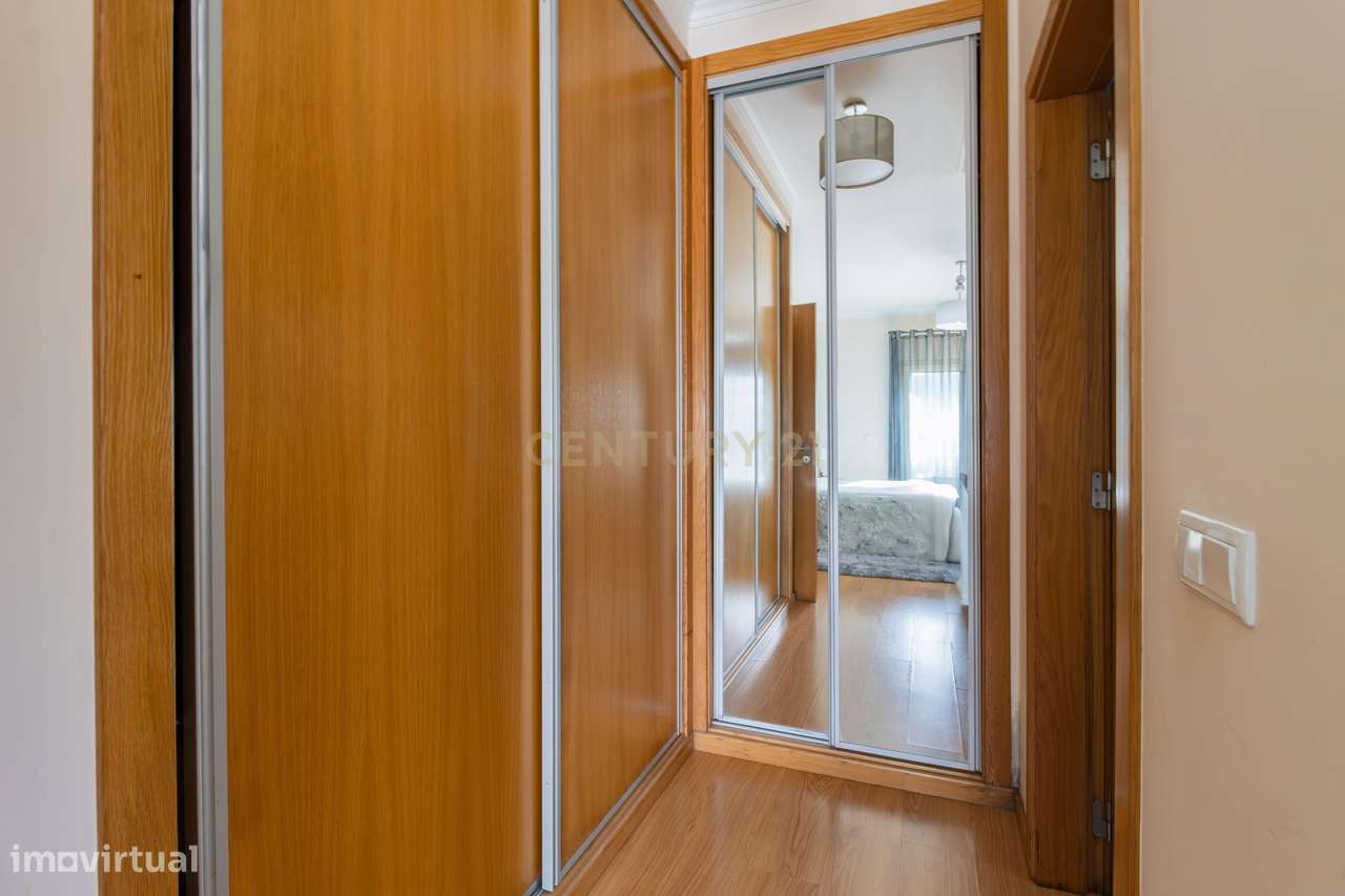 Moradia T3 Térrea com garagem e Jardim-17