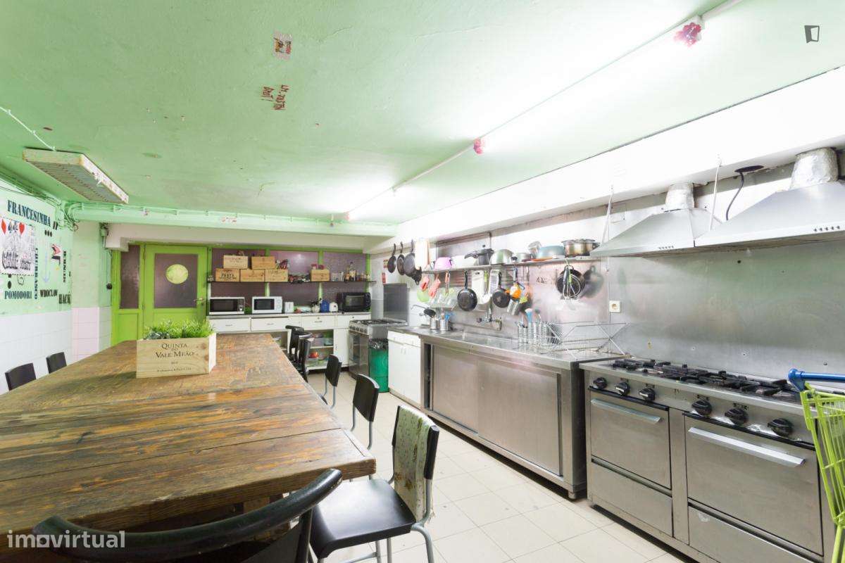 Quarto - localizado em Cedofeita Porto - Grande imagem: 4/10