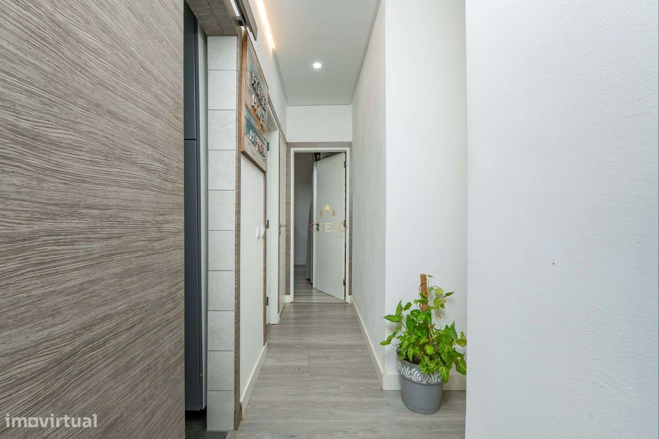 Moradia T3 em Pirescoxe, Santa Iria de Azóia-12