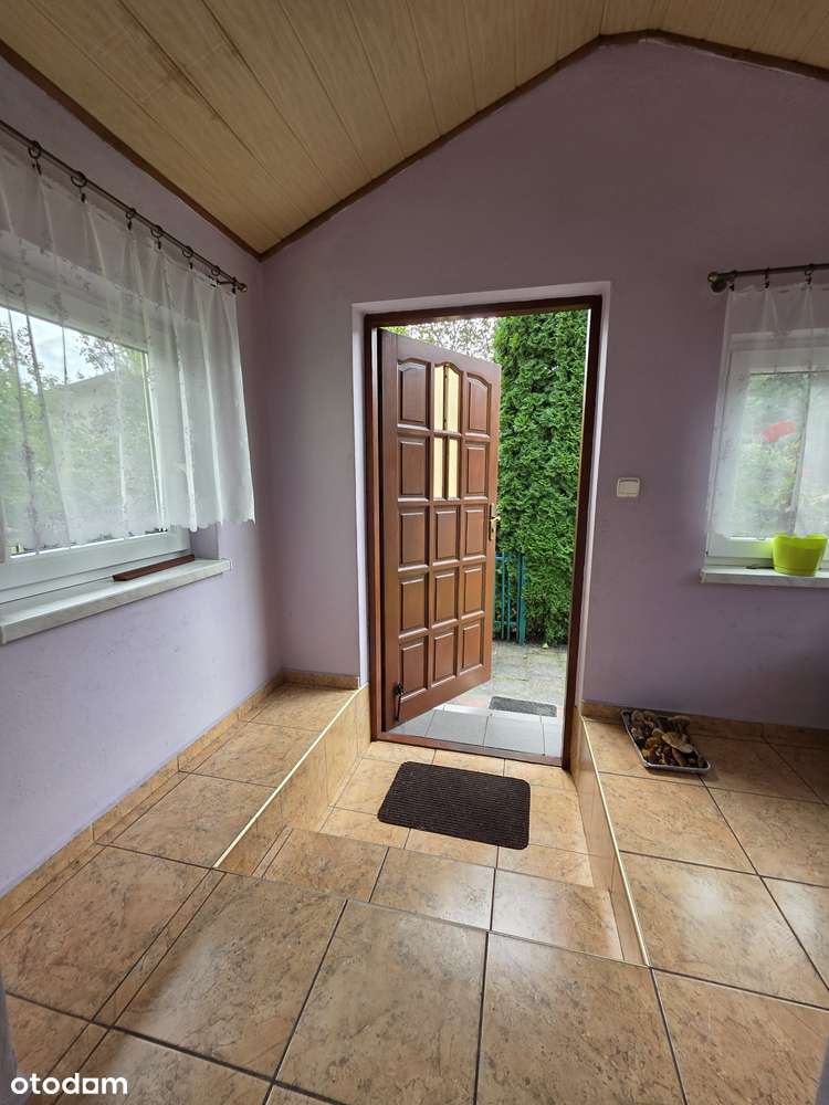 Wolnostojący murowany dom/ działka 66arowa/ płaski teren widok na las-8