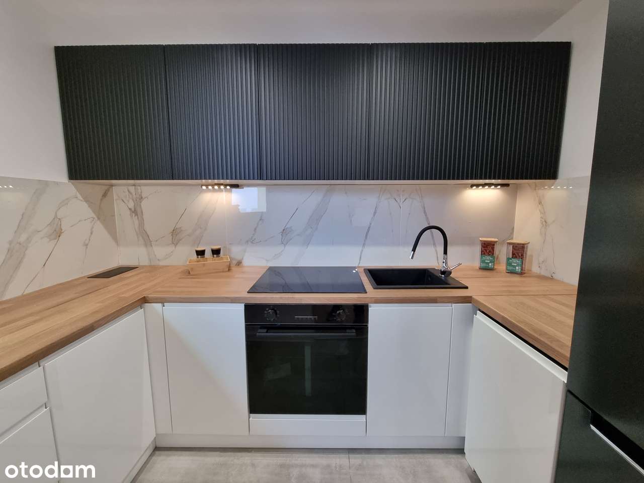 3-pokojowe na os. Tysiąclecia! Dużo zieleni! Po remoncie!-12