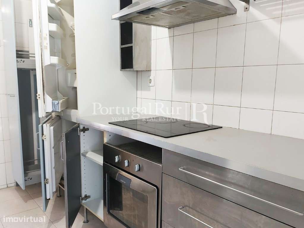 Apartamento T3 projecto Fernando Távora em Ramalde-10