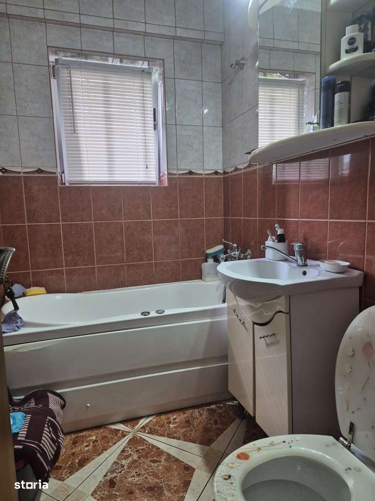 Apartament cu 3 camere-12