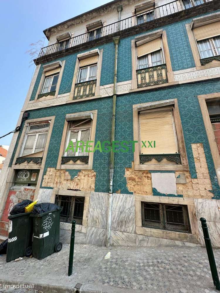 Prédio para venda em Lisboa - Santa Maria Maior-0
