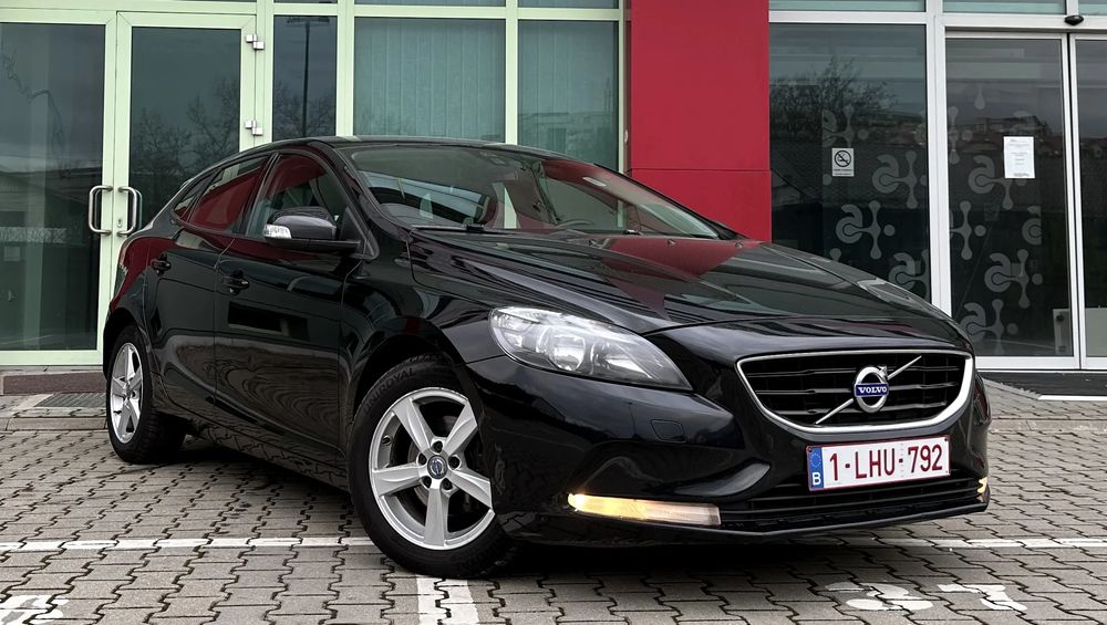 Volvo V40 2014
