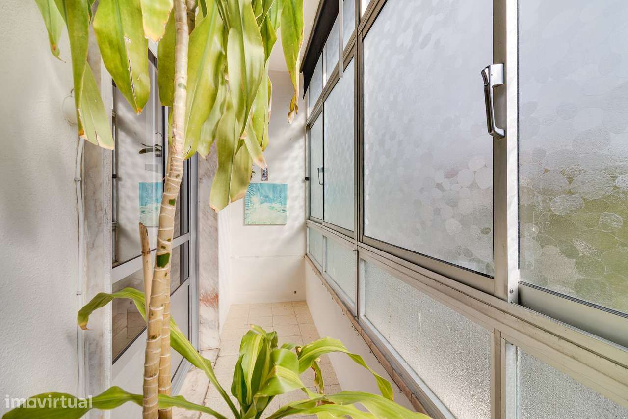 APARTAMENTO T3 | C/ ARRECADAÇÃO | ODIVELAS-20