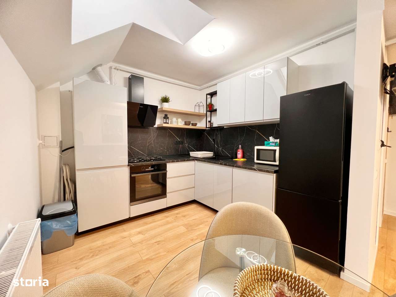 Ap. modern cu 3 cam complet mobilat și utilat, două băi+loc de parcare-2