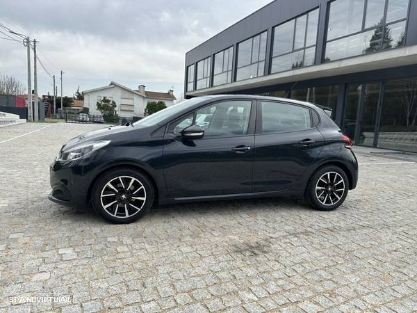 Peugeot 208 1.6 BlueHDi Allure - 29