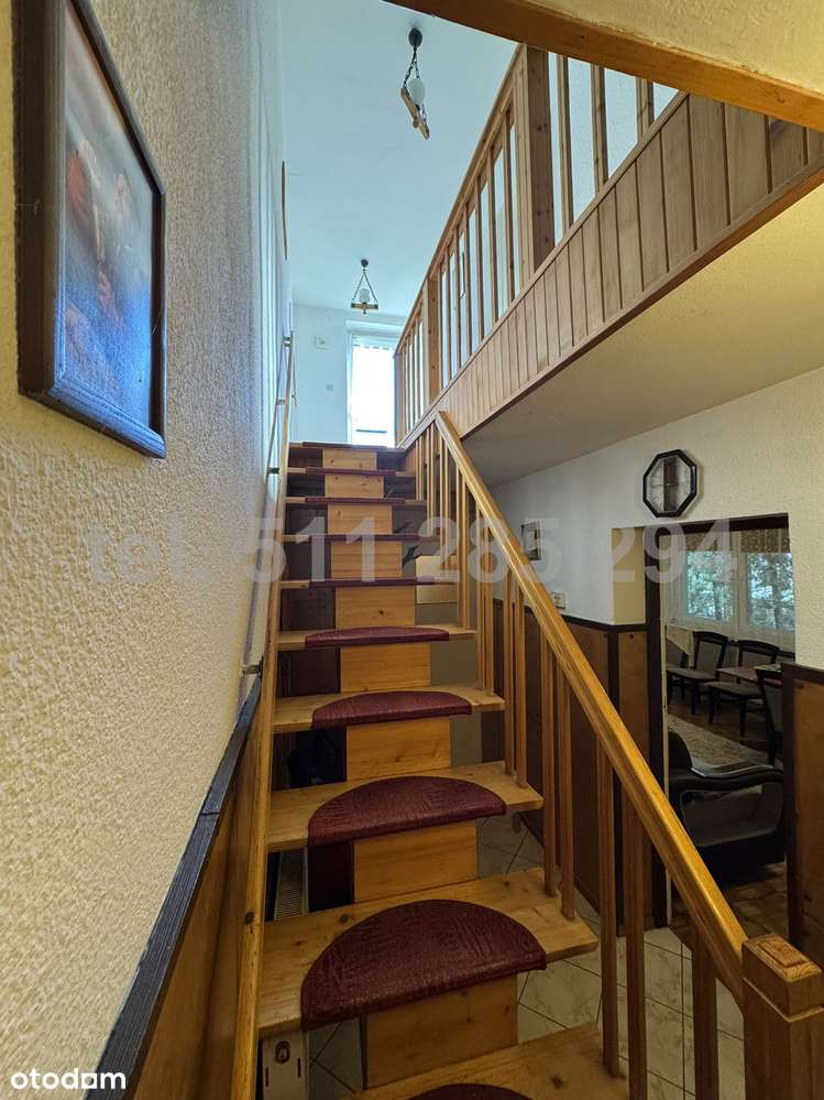 Dom wolnostojący, zielona okolica, klimatyczna działka.-6