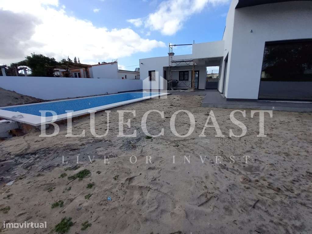 Fantástica Moradia V5 Isolada - Ideal para Viver em Tranquilidade - Grande imagem: 4/36