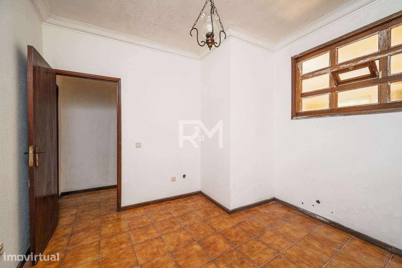 MORADIA PARA REABILITAR | CORUJEIRA, CAMPANHÃ-16