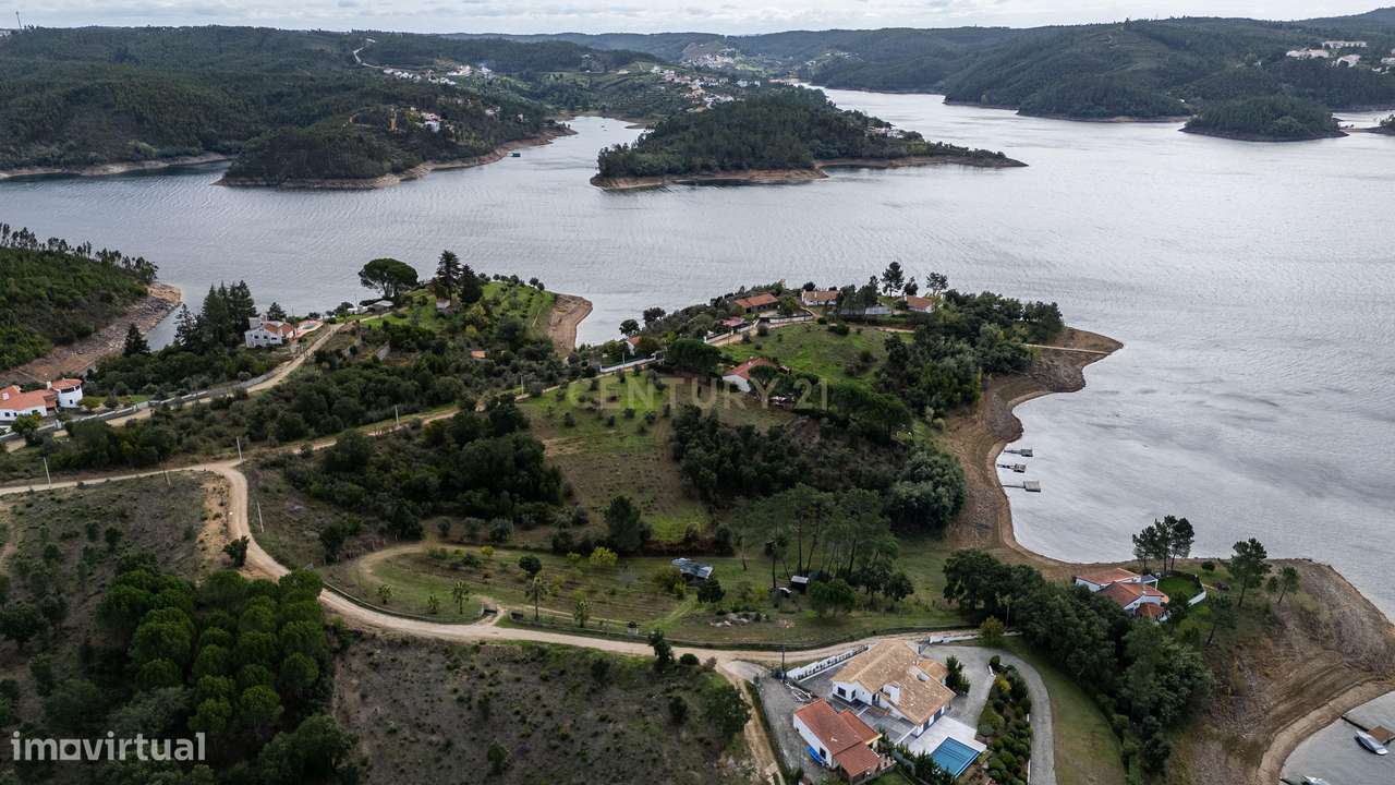 Terreno fantástico na Barragem de Castelo de Bode-12